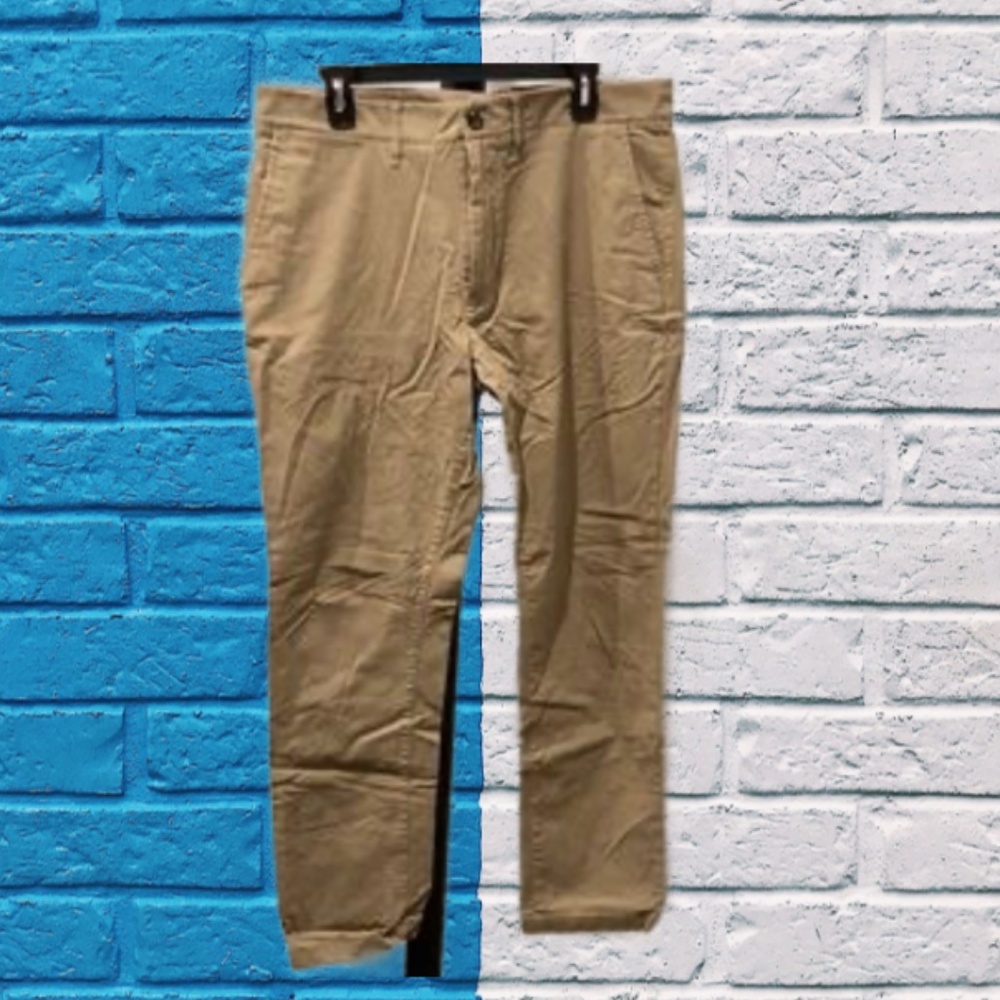 Men’s Khaki pants
